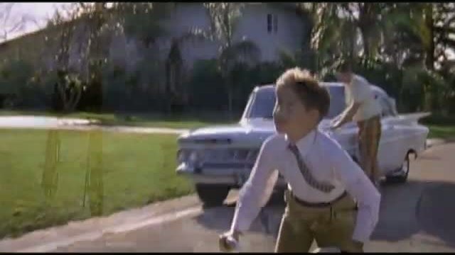 Race To Space Fragmanı