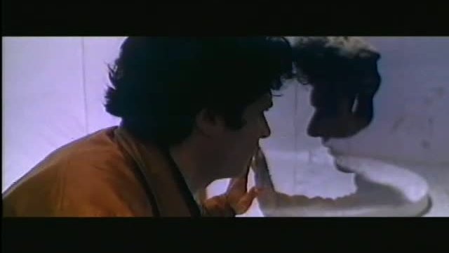 The Bird With The Crystal Plumage Fragmanı