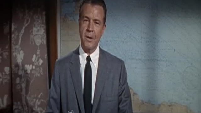 The Enemy Below Fragmanı