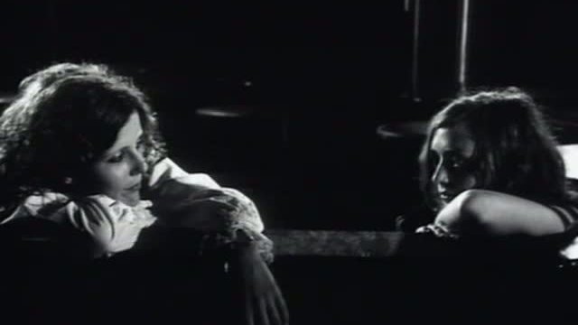 Les Amants Réguliers / Regular Lovers Fragmanı