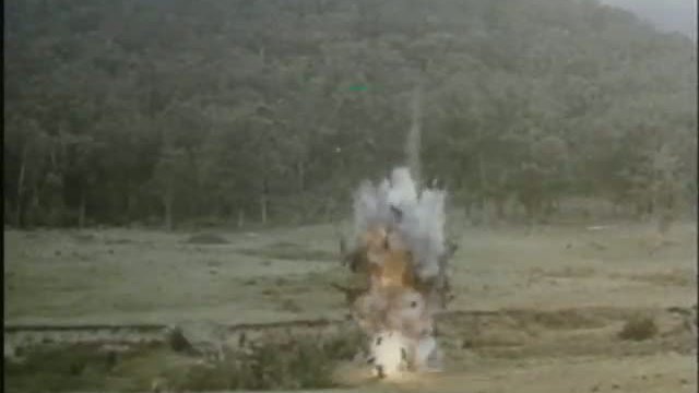 Young Einstein Fragmanı