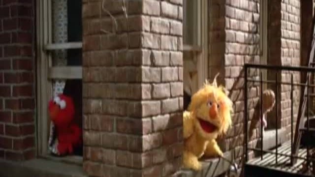 Sesame Street Presents: Follow That Bird Fragmanı
