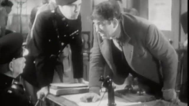 The Informer Fragmanı