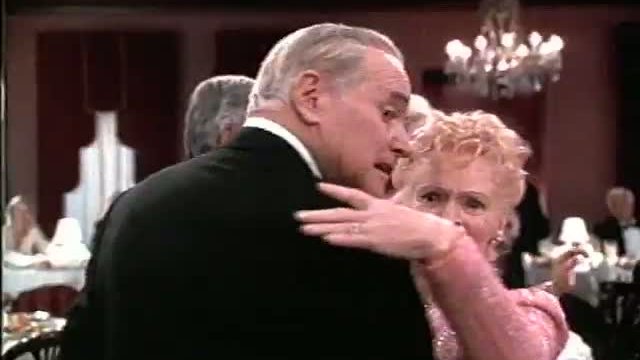 Out To Sea Fragmanı