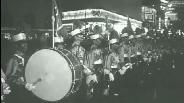 South Pacific Fragmanı