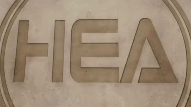 Kırmızı Başlıklı kız:Kötülere karşı Türkçe Fragman