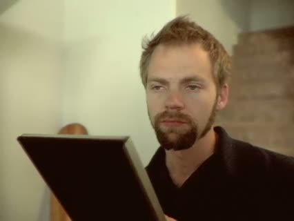 Bunny Whipped Fragmanı