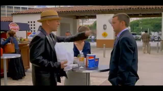 Katil Komşum Geri Döndü Kısa klip