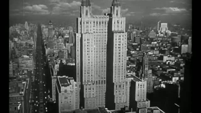 Week-end At The Waldorf Fragmanı