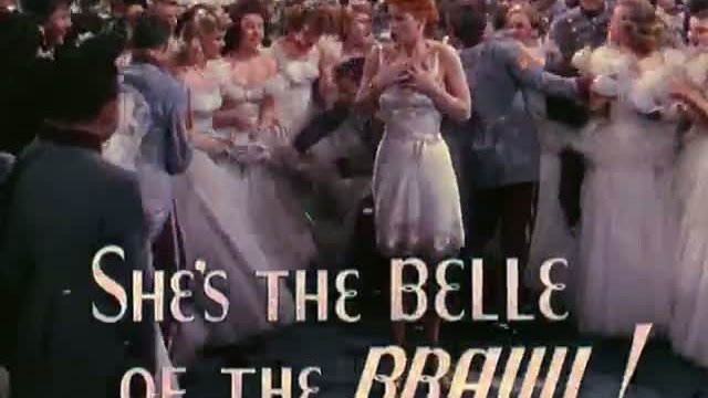 Best Foot Forward Fragmanı