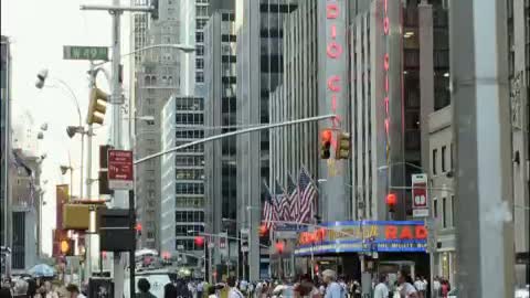 Four Single Fathers Fragmanı