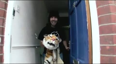 Le Donk & Scor-zay-zee Fragmanı