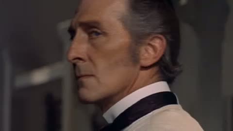 Frankenstein Created Woman Fragmanı