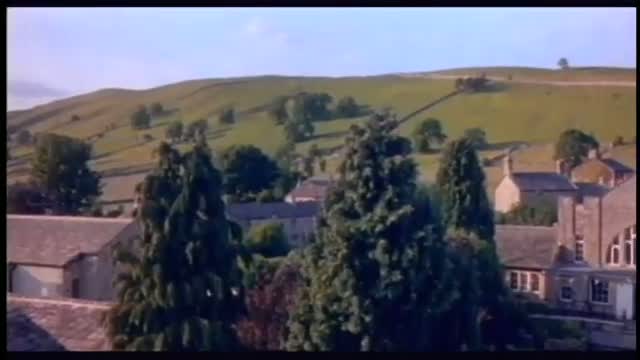 Calendar Girls 3. Fragmanı