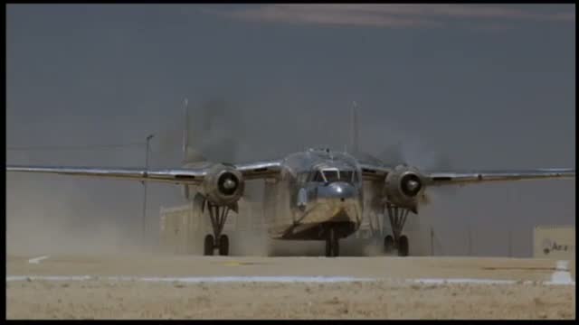 Flight Of The Phoenix 3. Fragmanı