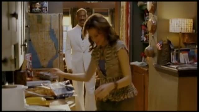 Meet Dave 5. Fragmanı