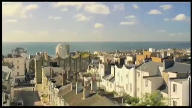 Angus, Thongs and Perfect Snogging 5. Fragmanı