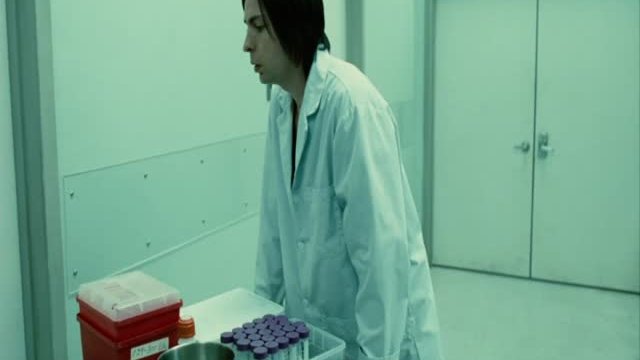 Splice 15. Fragmanı