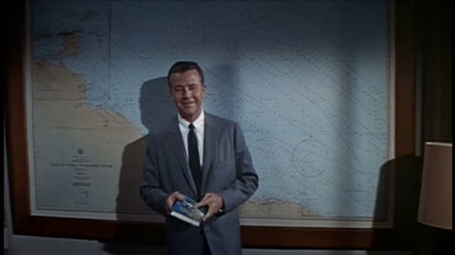 The Enemy Below 2. Fragmanı