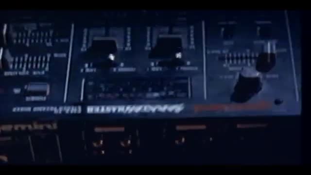 Fly-By-Night 1. Fragmanı