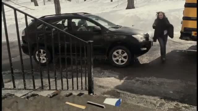 Orphan 11. Fragmanı