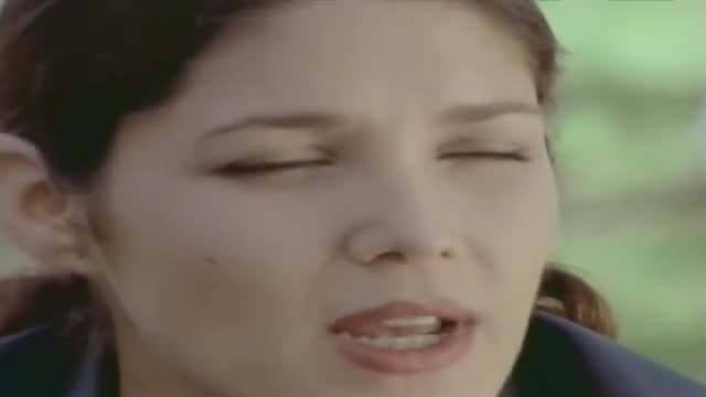 6 Angels 1. Fragmanı