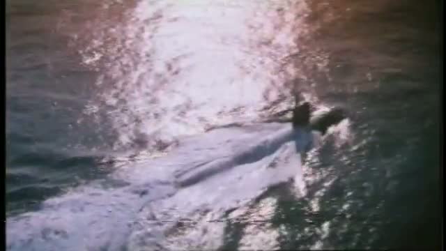 Running Red 1. Fragmanı