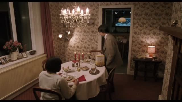 Submarine 7. Fragmanı