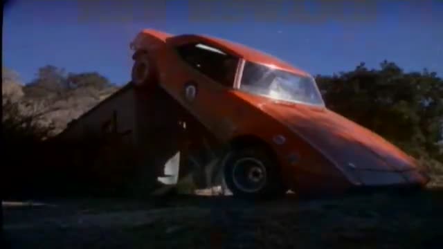 Eat My Dust! 2. Fragmanı