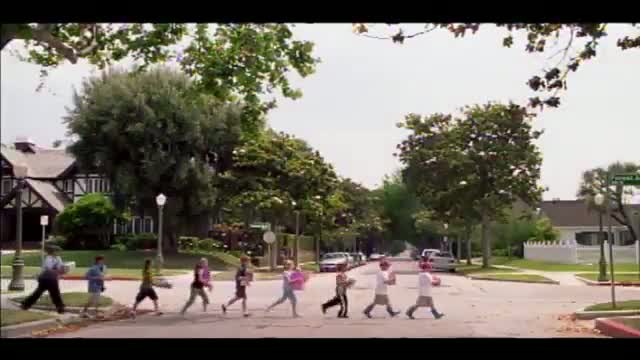 Cheaper By The Dozen 2. Fragmanı
