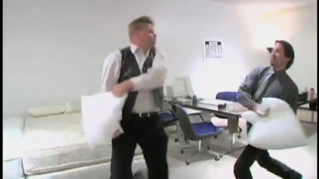 The Mini 1. Fragmanı