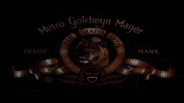 Lion vs. Bear (I) 1. Fragmanı