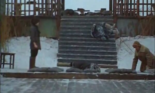 Ayna (Zerkalo) fragman