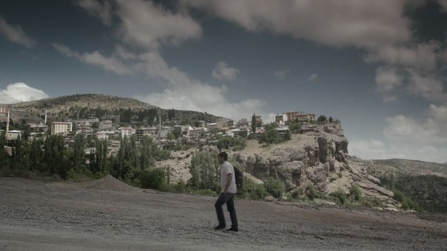 Yol Ayrımı: Hadi Baba Gene Yap