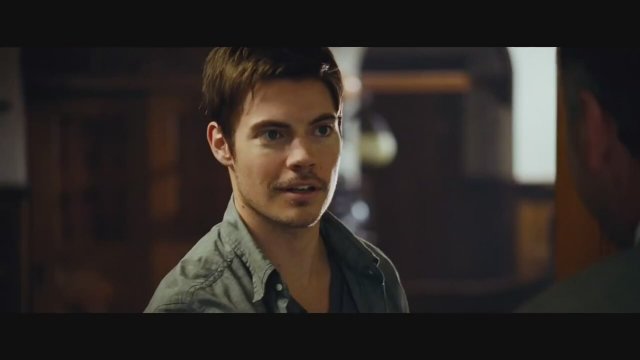 Rushlights (2013) fragmanı