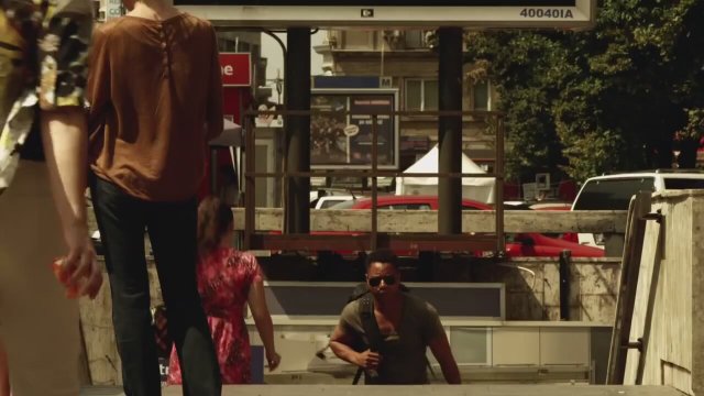 One in the Chamber (2012) Fragman