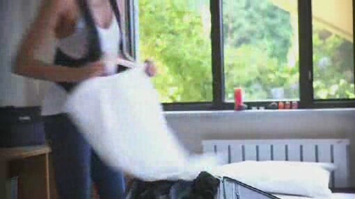 Peşpeşe (2010) Fragman