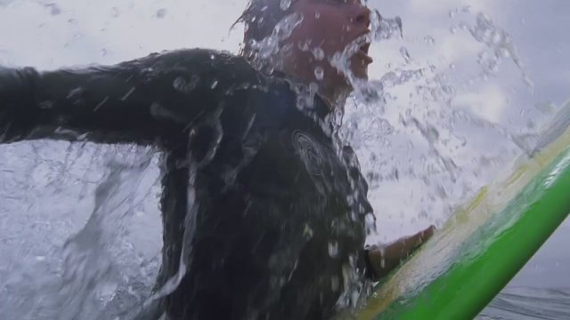 Sörf Partisi (2013) fragmanı