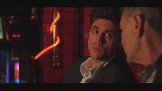 Girl Walks into A Bar Fragman