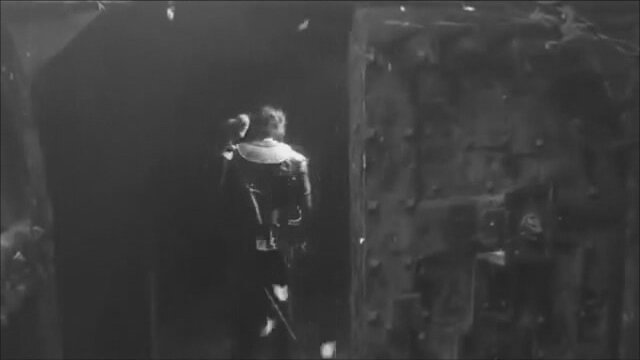 Trudno byt bogom (2013) fragmanı