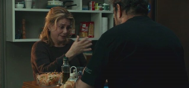 Avludaki Fısıltılar (2014) Fragman