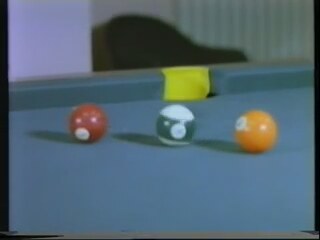 Bir Yanımız Bahar Bahçe Fragman