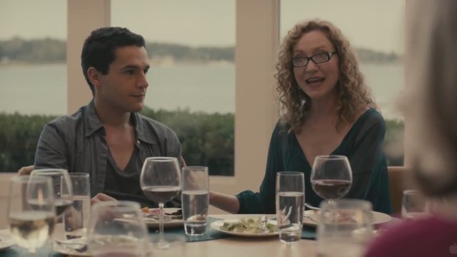 Hello I Must Be Going Fragman