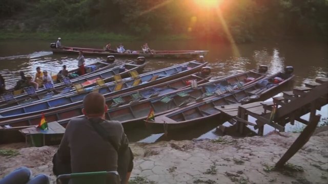 Gringo Trails (2013) fragmanı