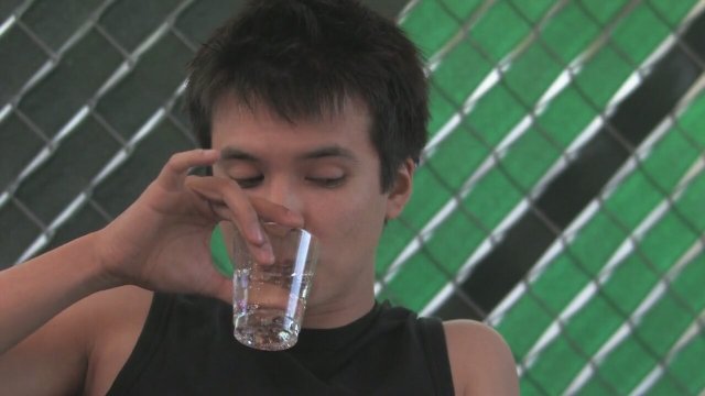 Under The Gaydar Fragman