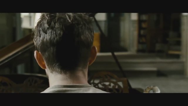 Vier Tage Im Mai Fragman