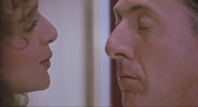 Yağmur Adam Fragman