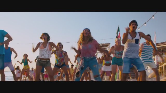 Walking on Sunshine (2014) fragmanı