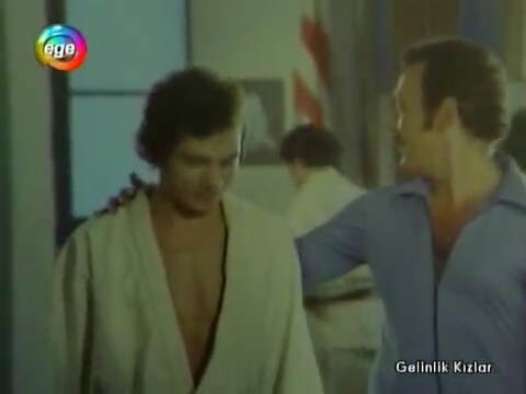 Gelinlik Kızlar (1972) - Judo Sahnesi