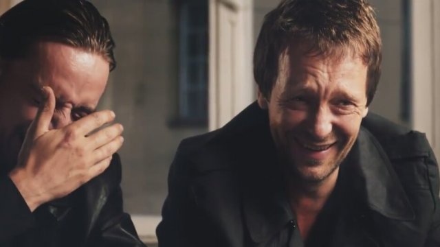 Vasaku jala reede (2012) fragmanı